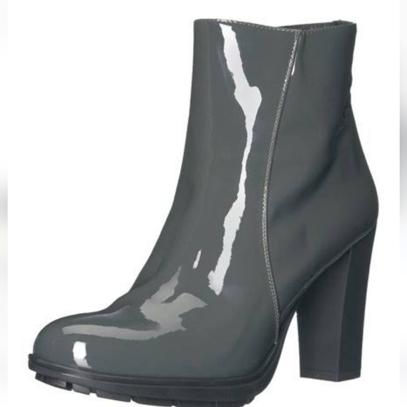 Andre Assous Waterproof Charcoal Patent Ankle Bootie Size 39 EU 9.5 US - Picture 1 of 13